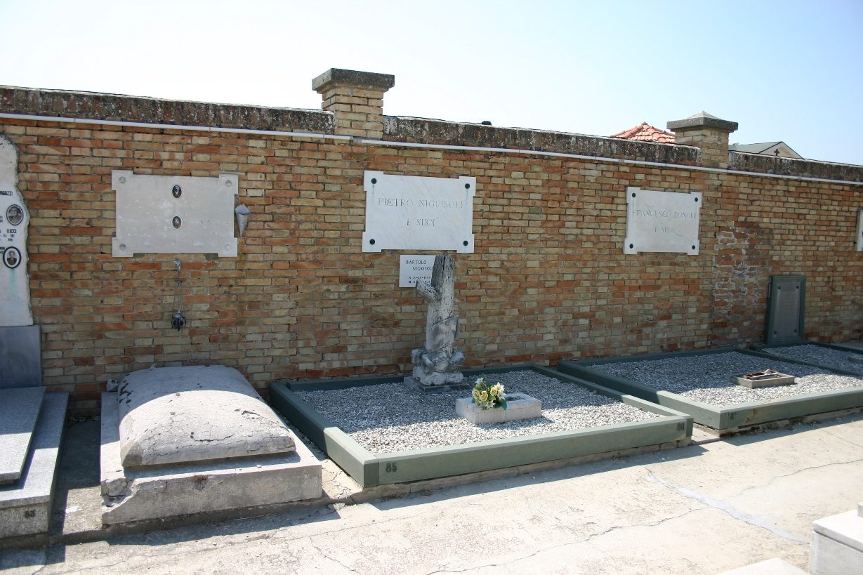 Bartolo%20Nigrisoli%27s%20tomb%2C%20Cemetery%2C%20Sant%27Alberto%20di%20Ravenna%2C%20Italy%20-%2001.JPG